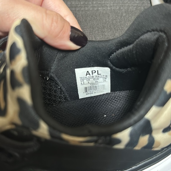 APL trainers - Picture 5 of 6